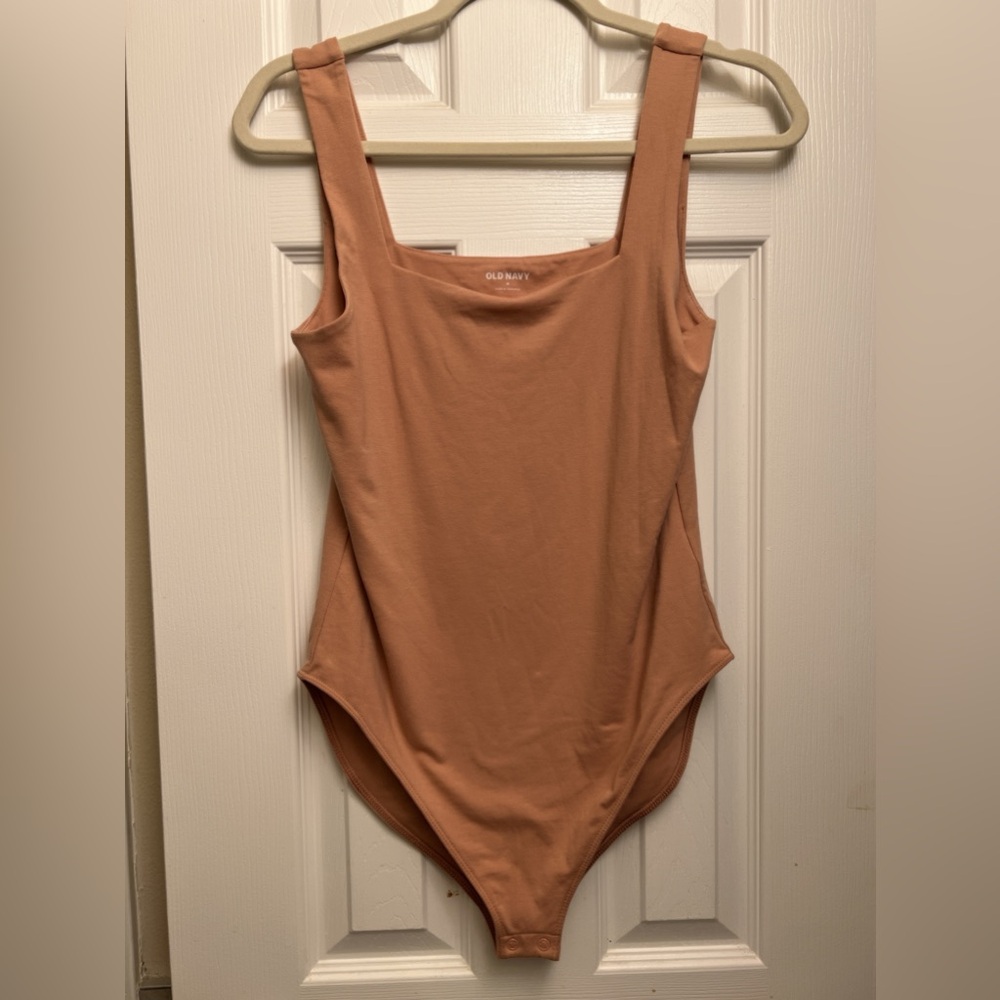 Old Navy M bodysuit light camel beige stretch sleeveless